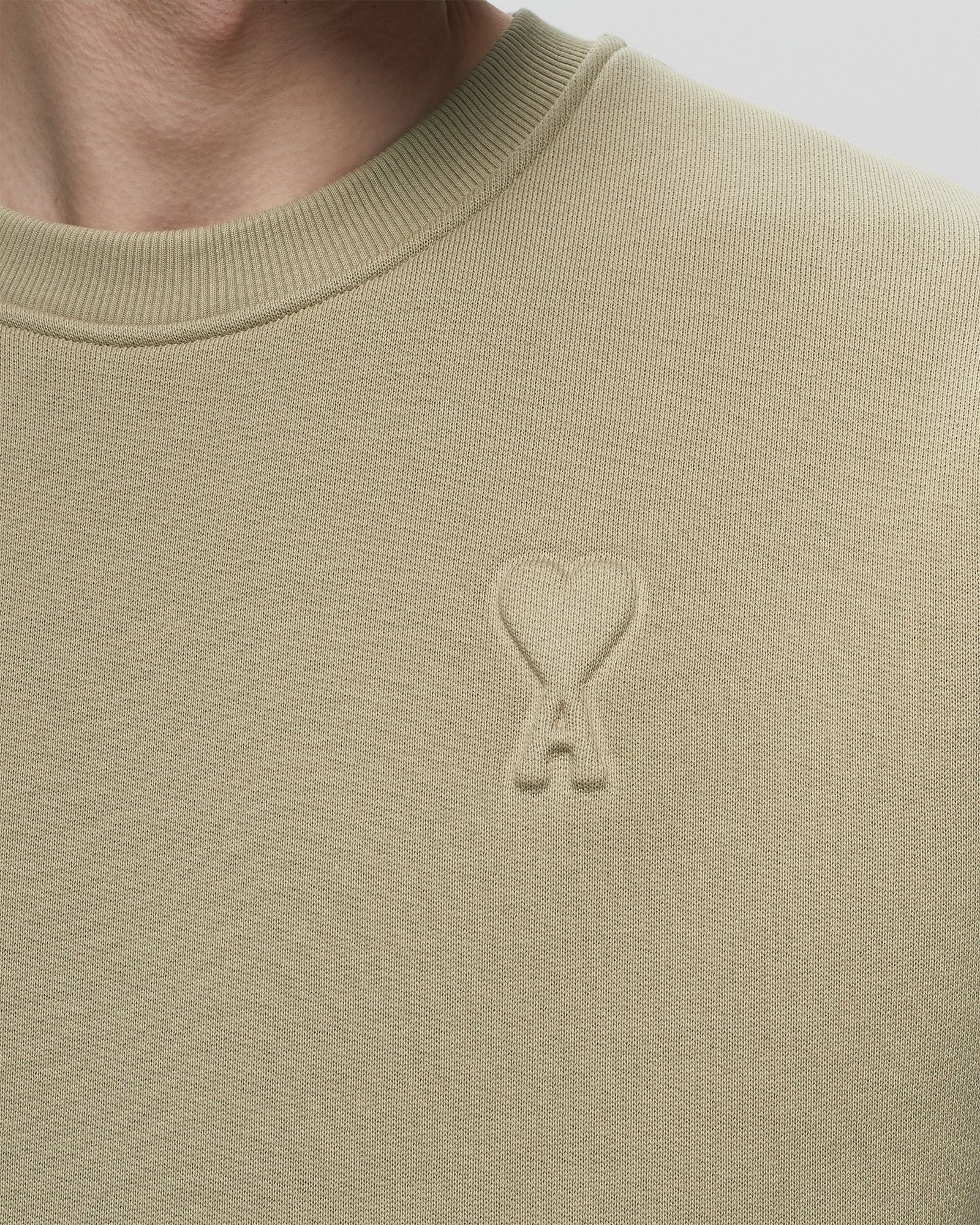 Ami Alexandre Mattiussi Ami Paris Ami De Coeur Logo Embossed Crewneck Sweatshirt In Nude