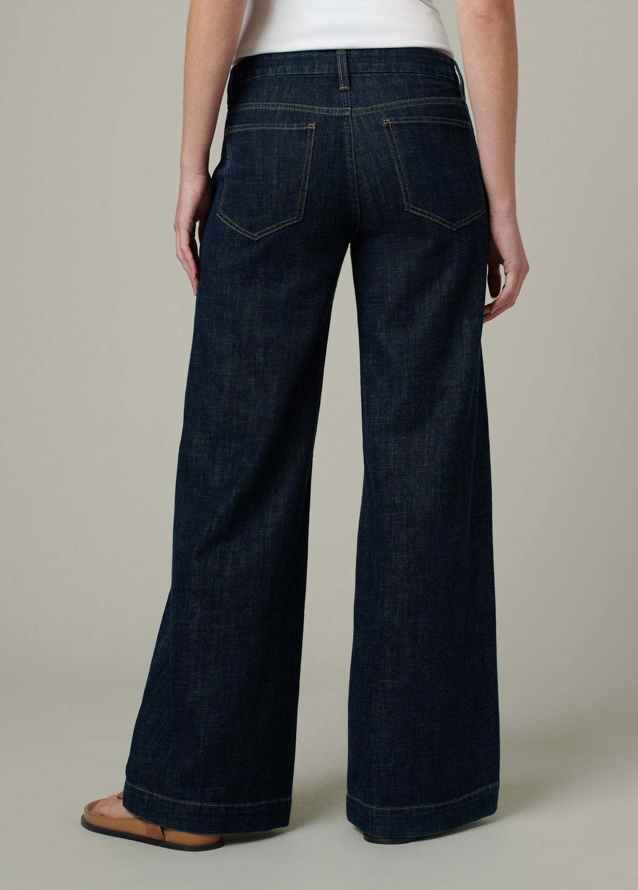 Joe's Jeans Belt-loop Jeans In Black