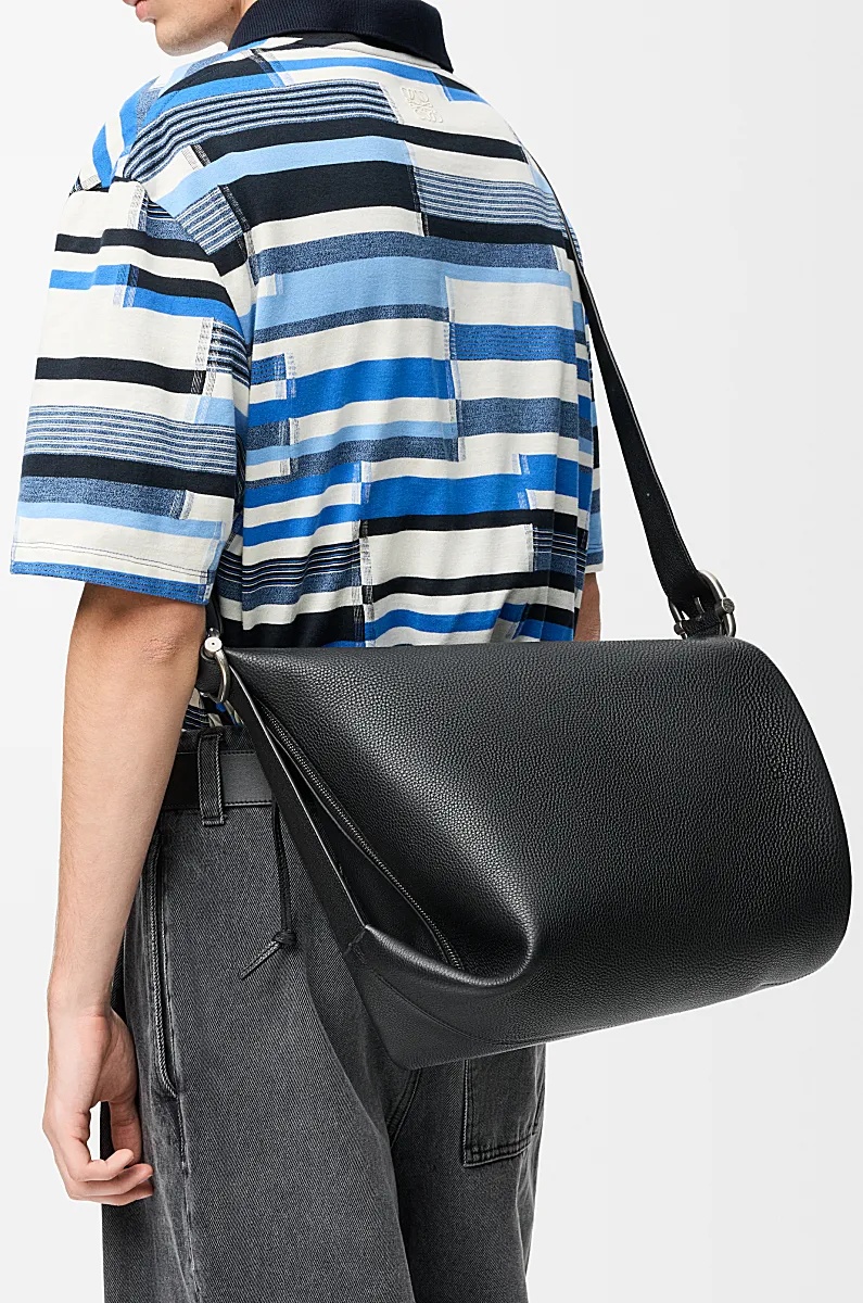 Loewe Loop Bucket In Supple Grained Calfskin In Purple