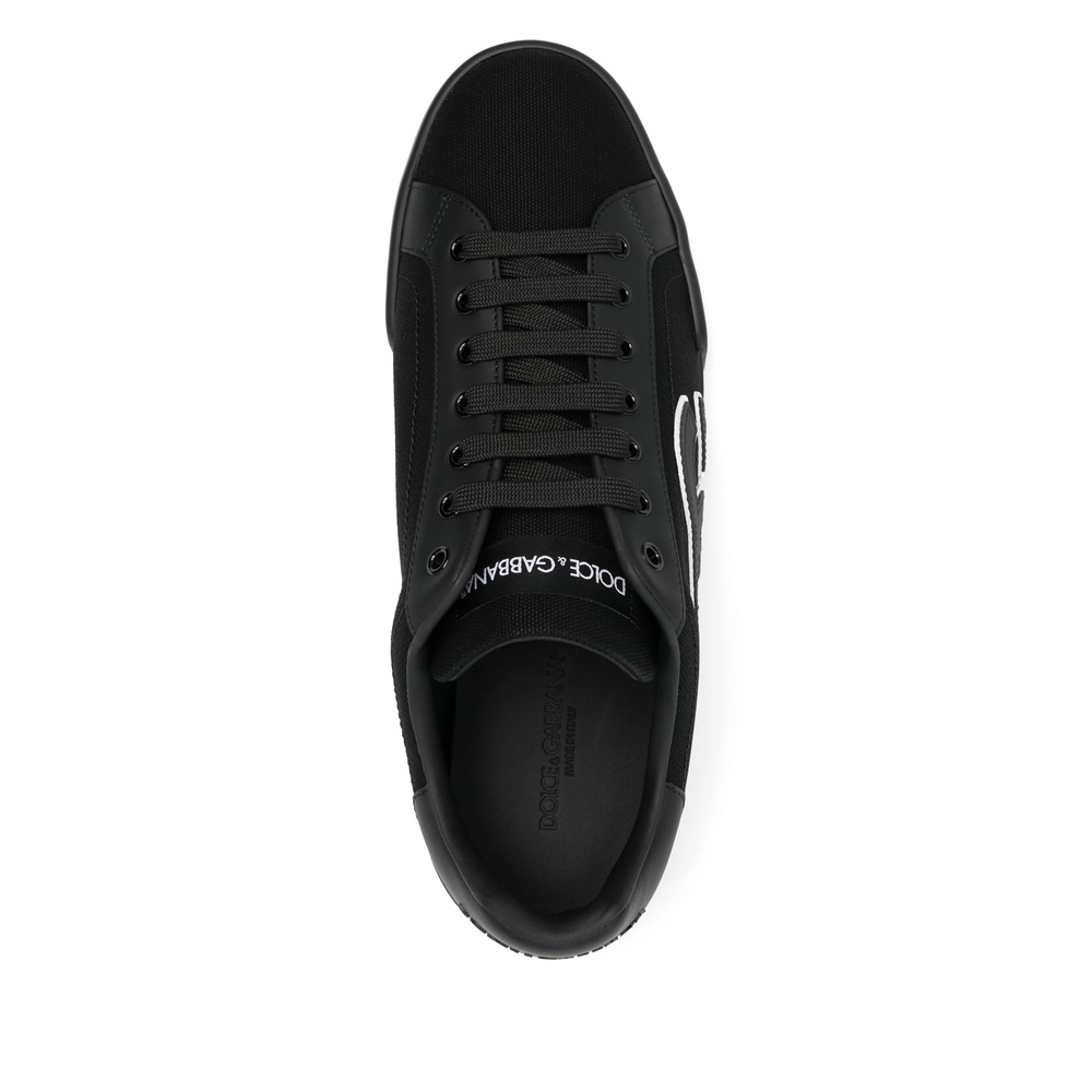 Dolce & Gabbana Sneakers With A Logo Patch In Black