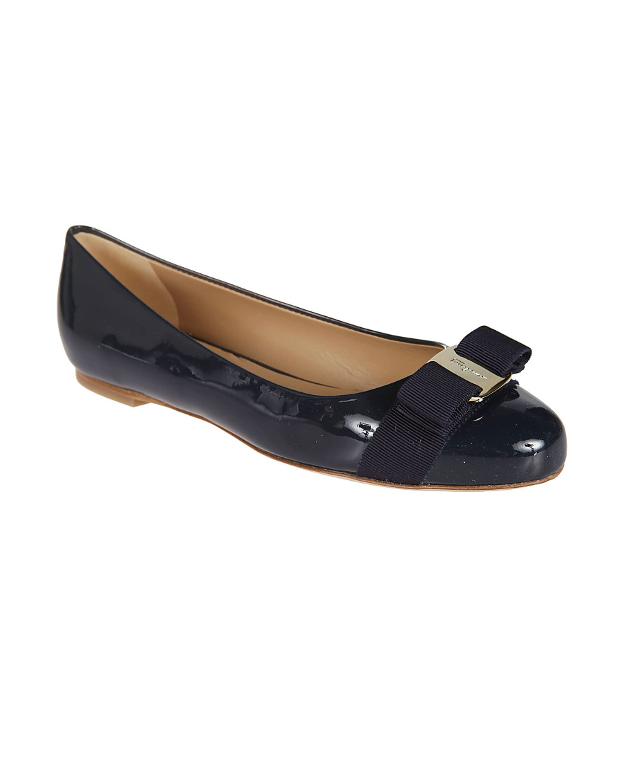 Ferragamo Varina Ballerinas In Black