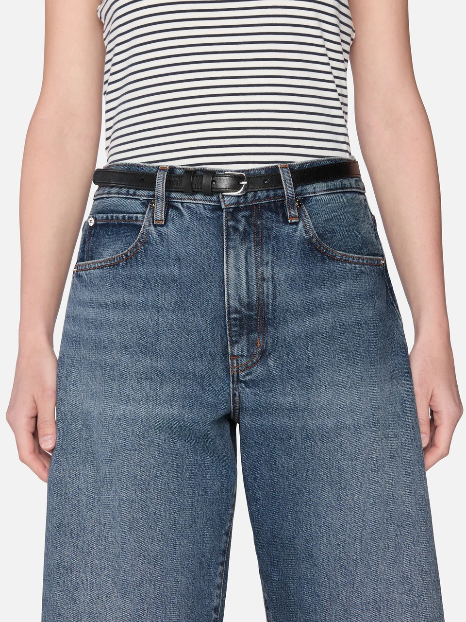 Frame Jeans The Bubble Crop Washed Blue In Blue