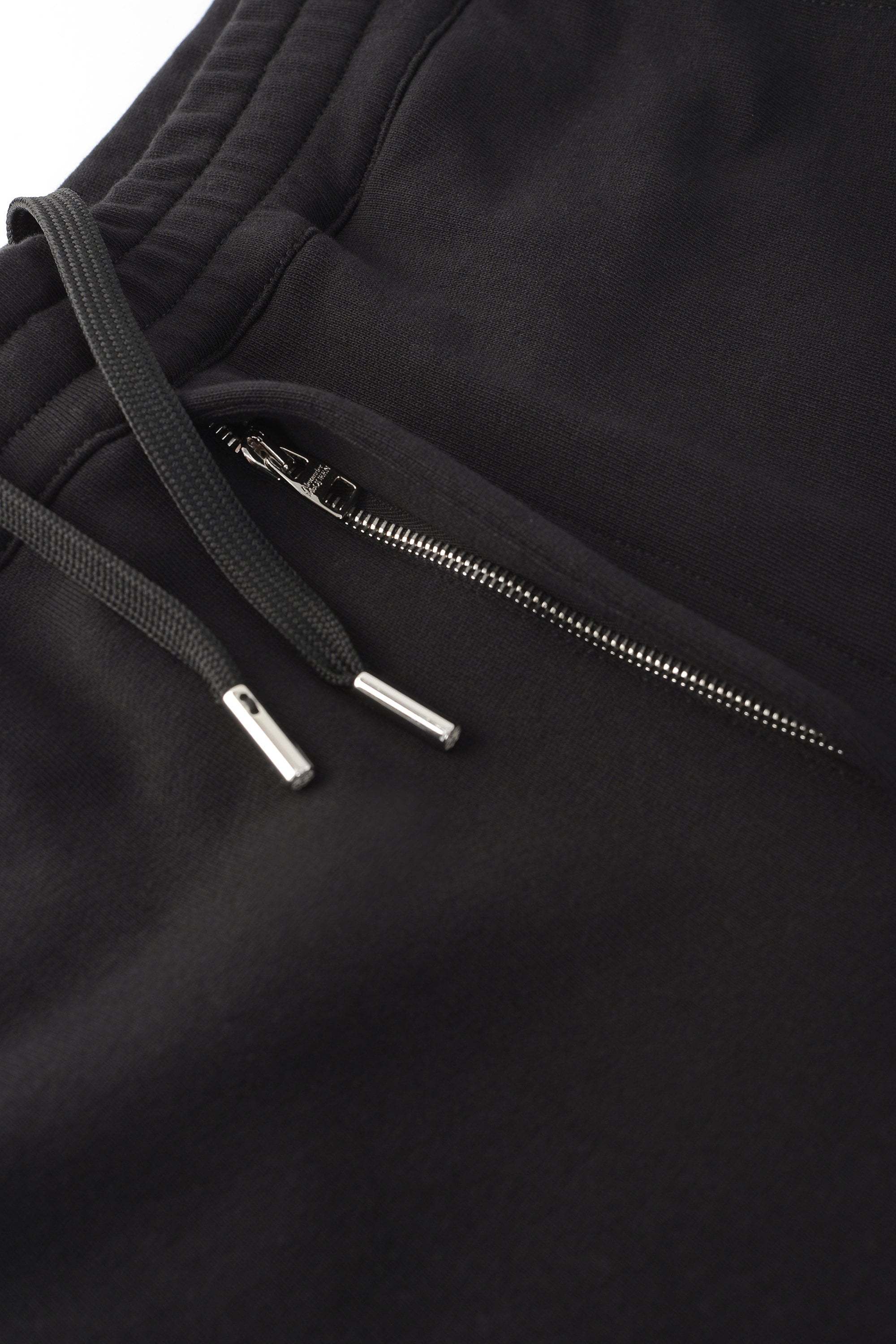 Alexander Mcqueen Logo-tab Bermuda Shorts In Black