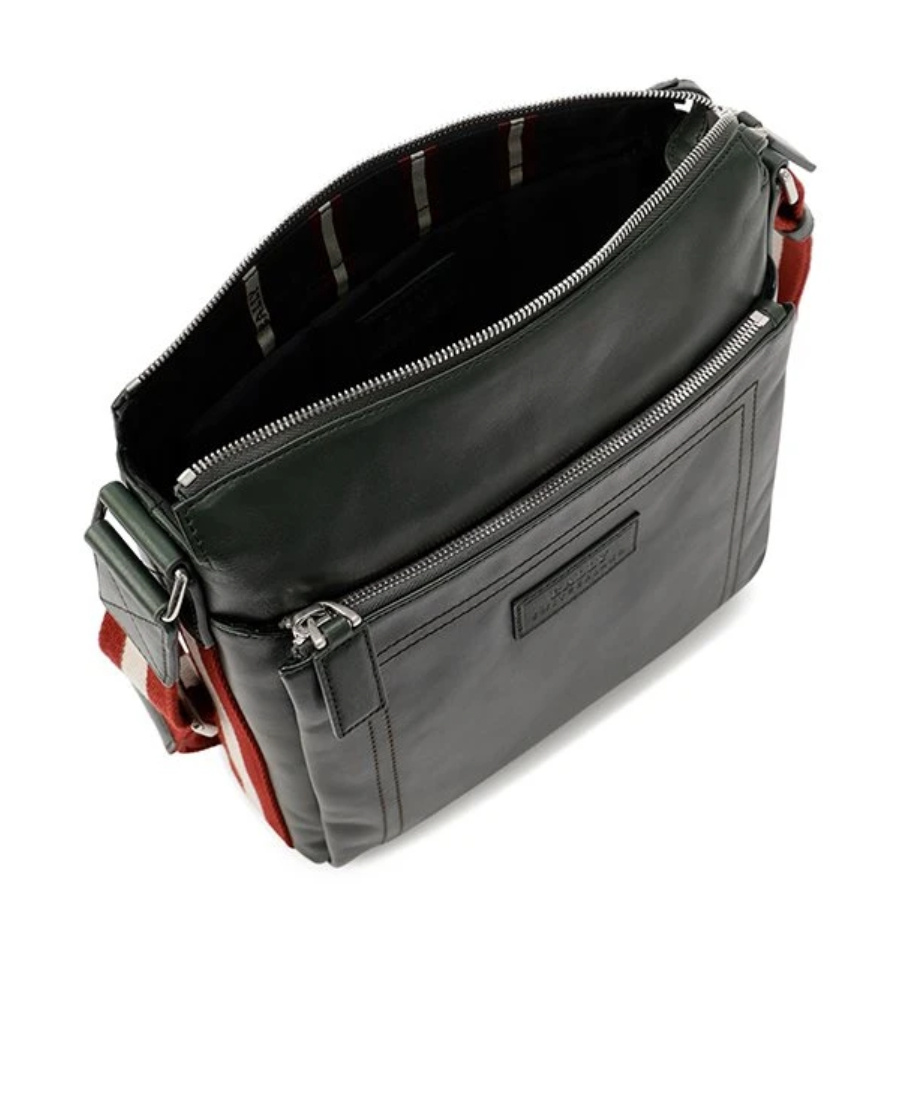 Bally Zippered Shoulder Bag In Black