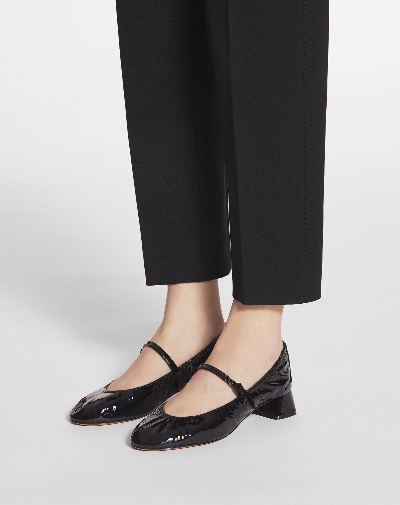 Lanvin Heeled Mary Jane In Glossy Leather In Black