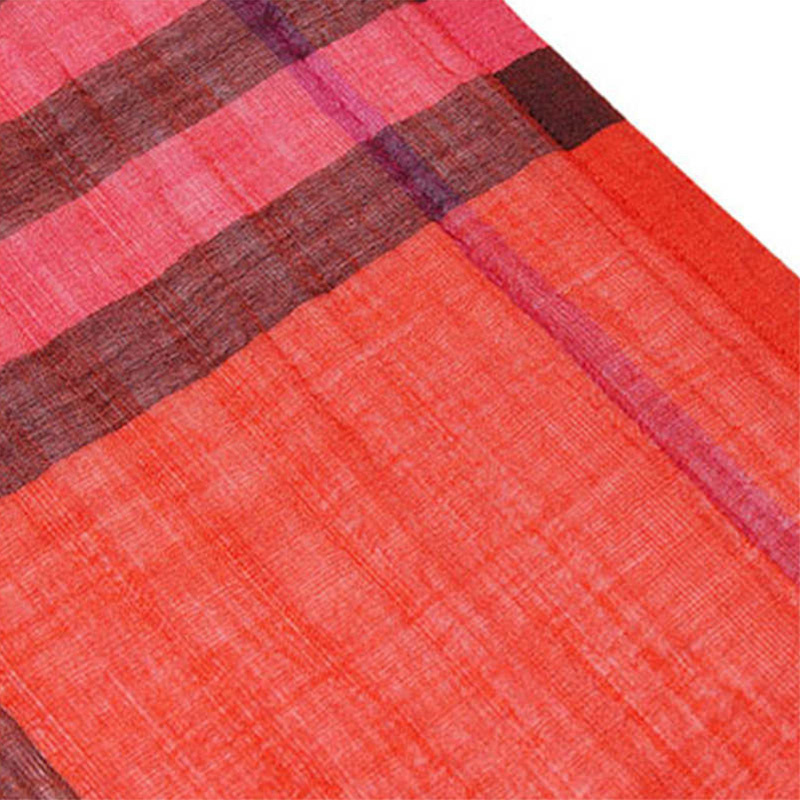 Burberry Plaid Wool Scarf In Red
