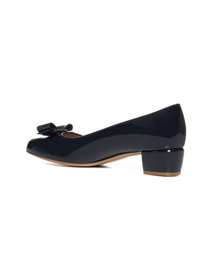 Ferragamo Vara Patent Leather Pumps In Blue