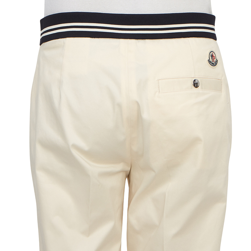 Moncler Logo Casual Pants In Nude