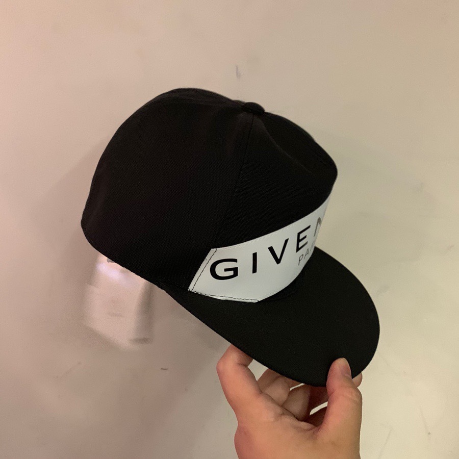 Givenchy Logo Snapback Cap In Black