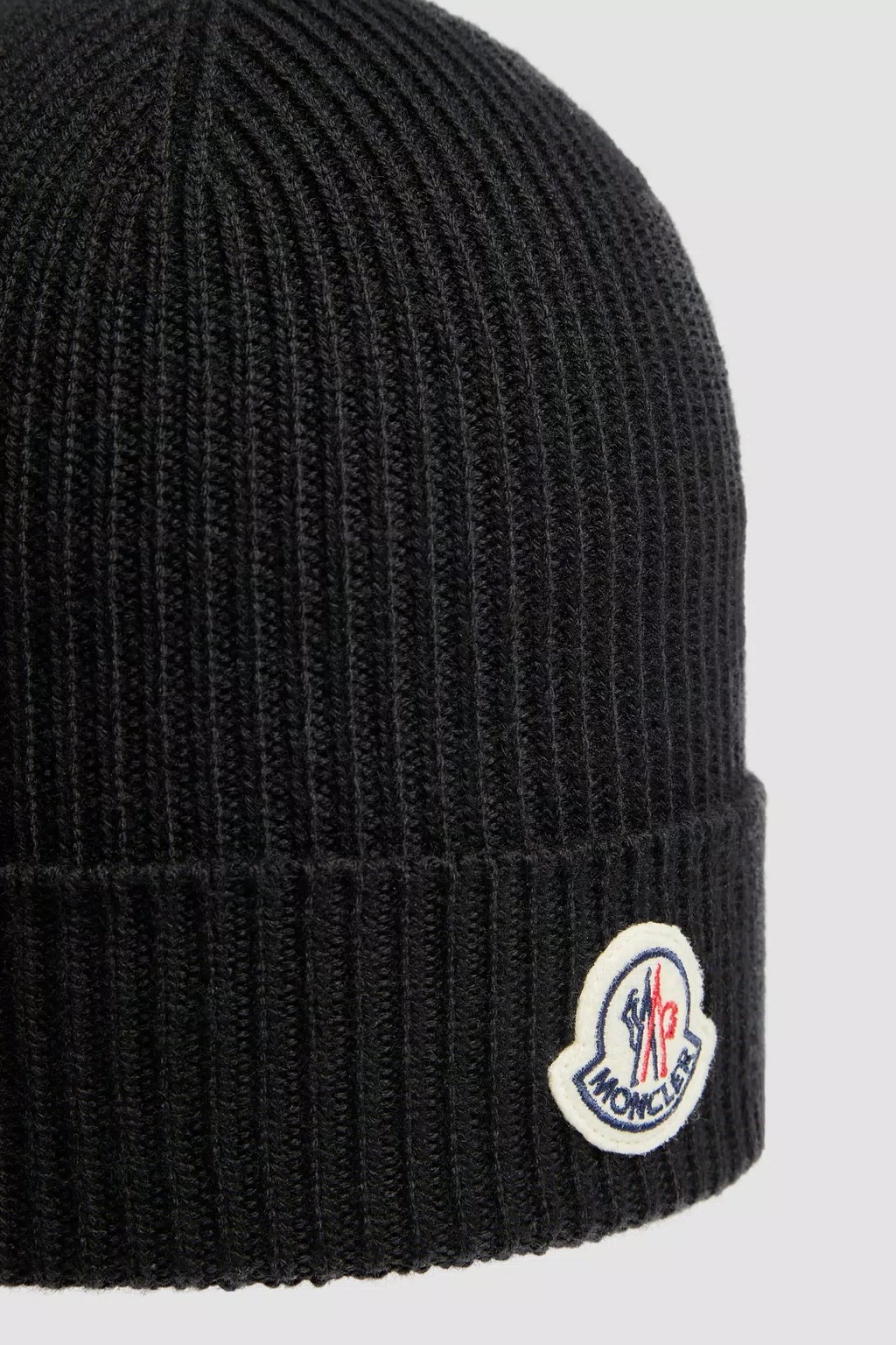 Moncler Logo Patch Beanie In Black