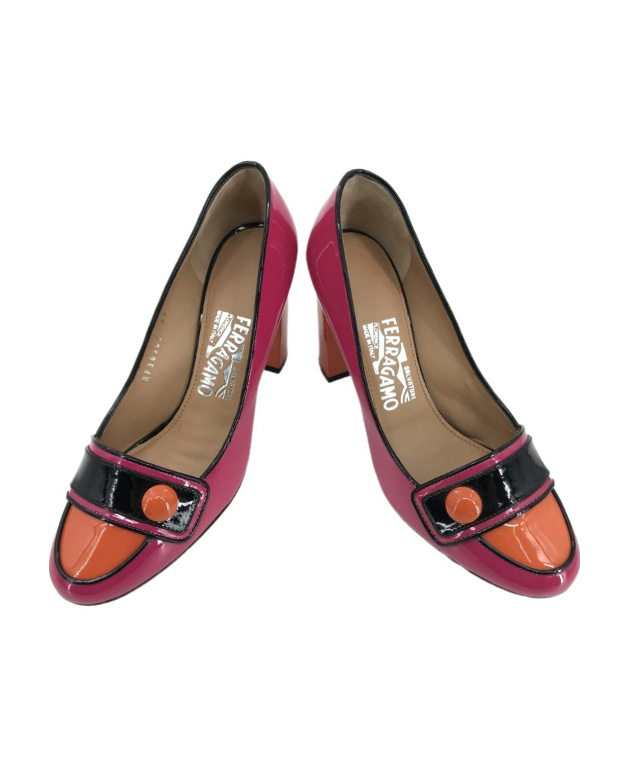 Ferragamo Logo High Heels In Multicolor