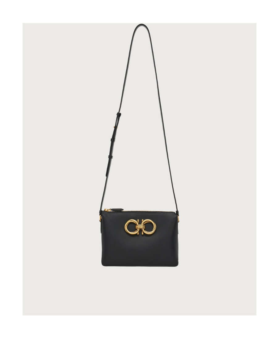Ferragamo Logo Shoulder Bag In Black