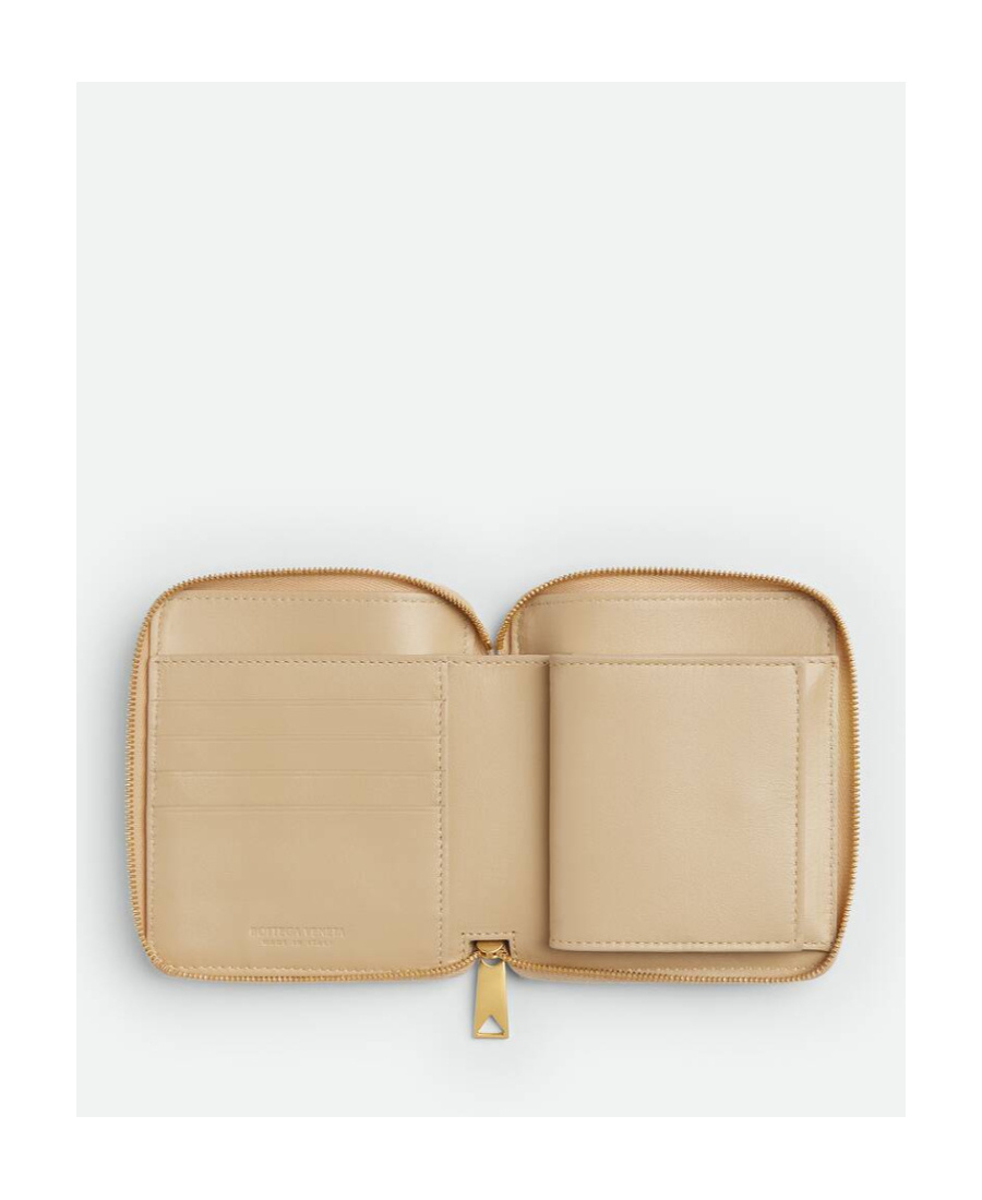Bottega Veneta Zipper Wallet In Nude