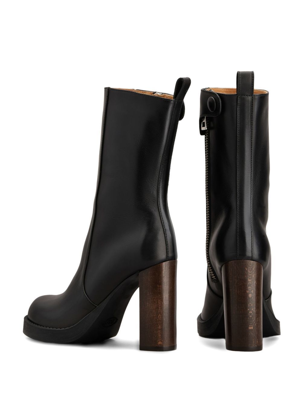 Tod's Zippered Boots In Black