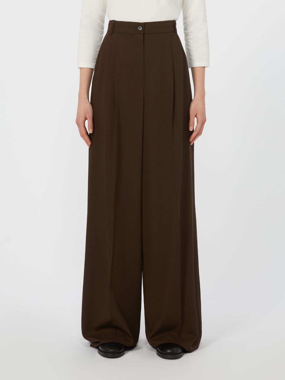 Weekend Max Mara Pleated Trousers In Brown