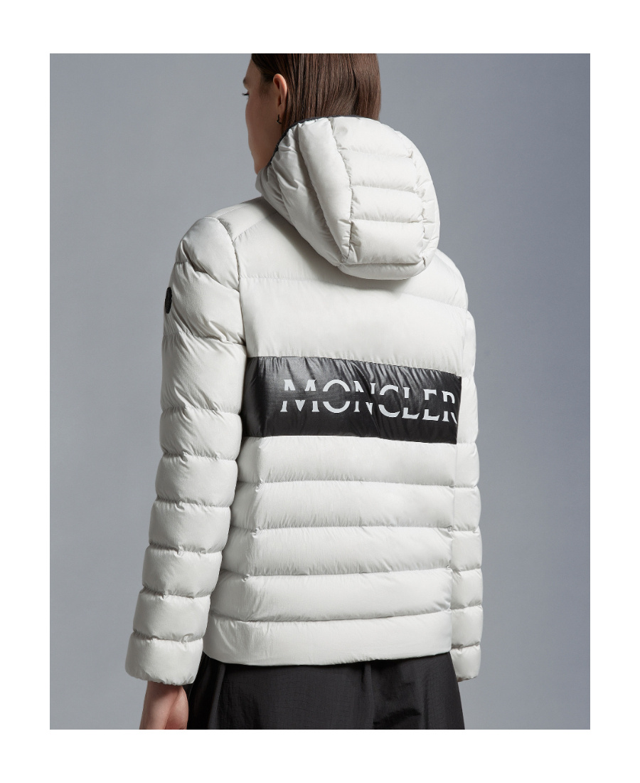 Moncler Long Sleeve Hooded Puffer Jacket In White