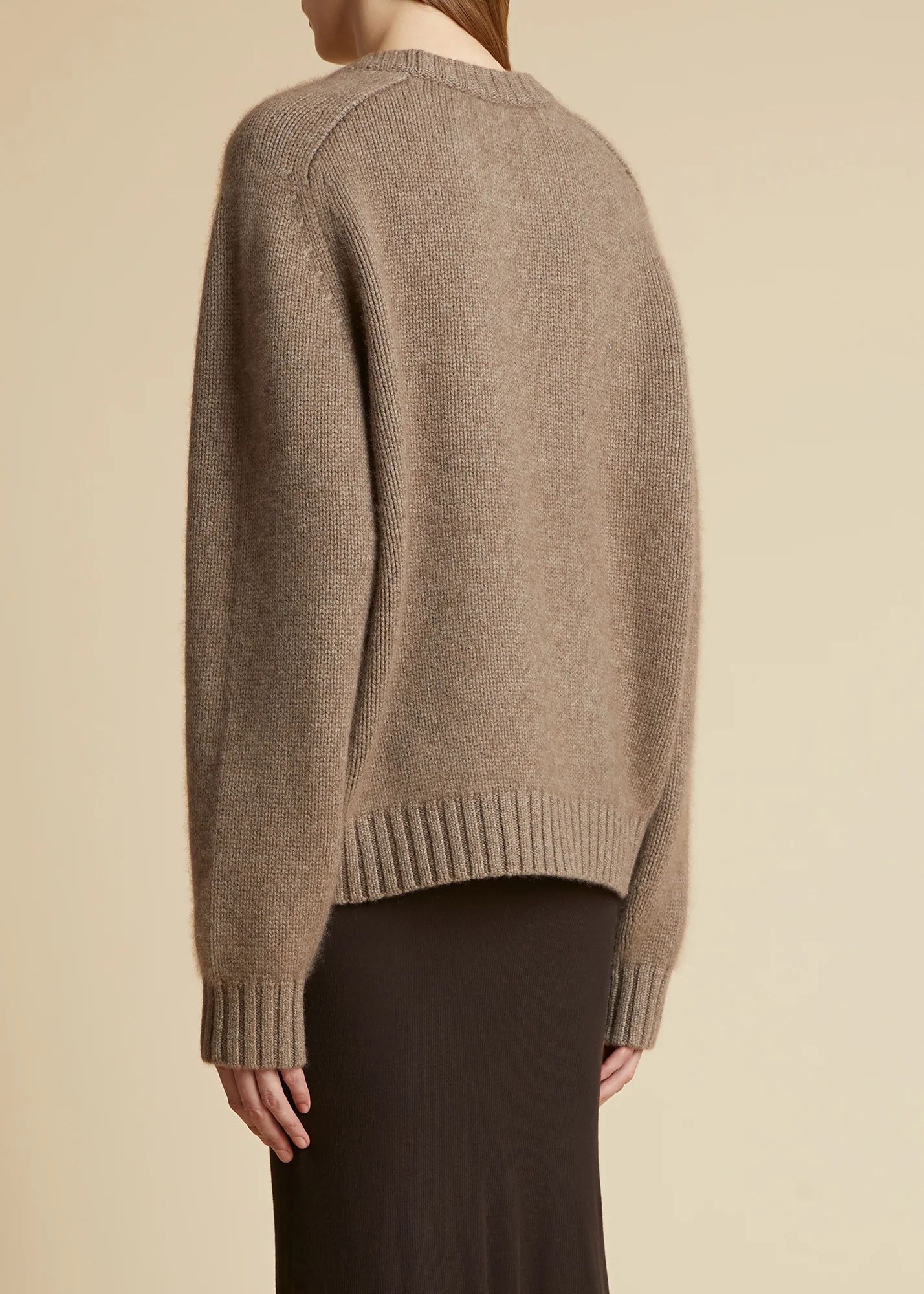 Shop Khaite Mae Cashmere Sweater In Barley Color