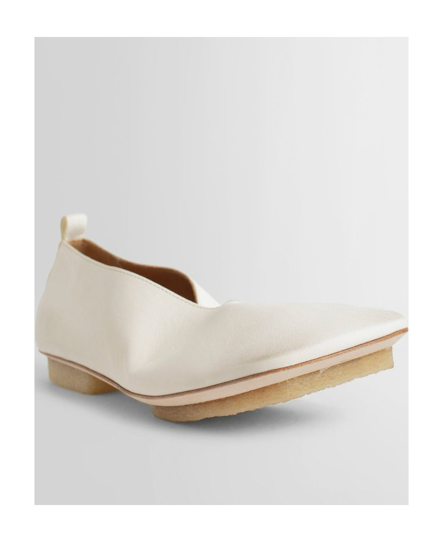 Shop Uma Wang Asymmetric-toe Leather Ballerina Shoes In White