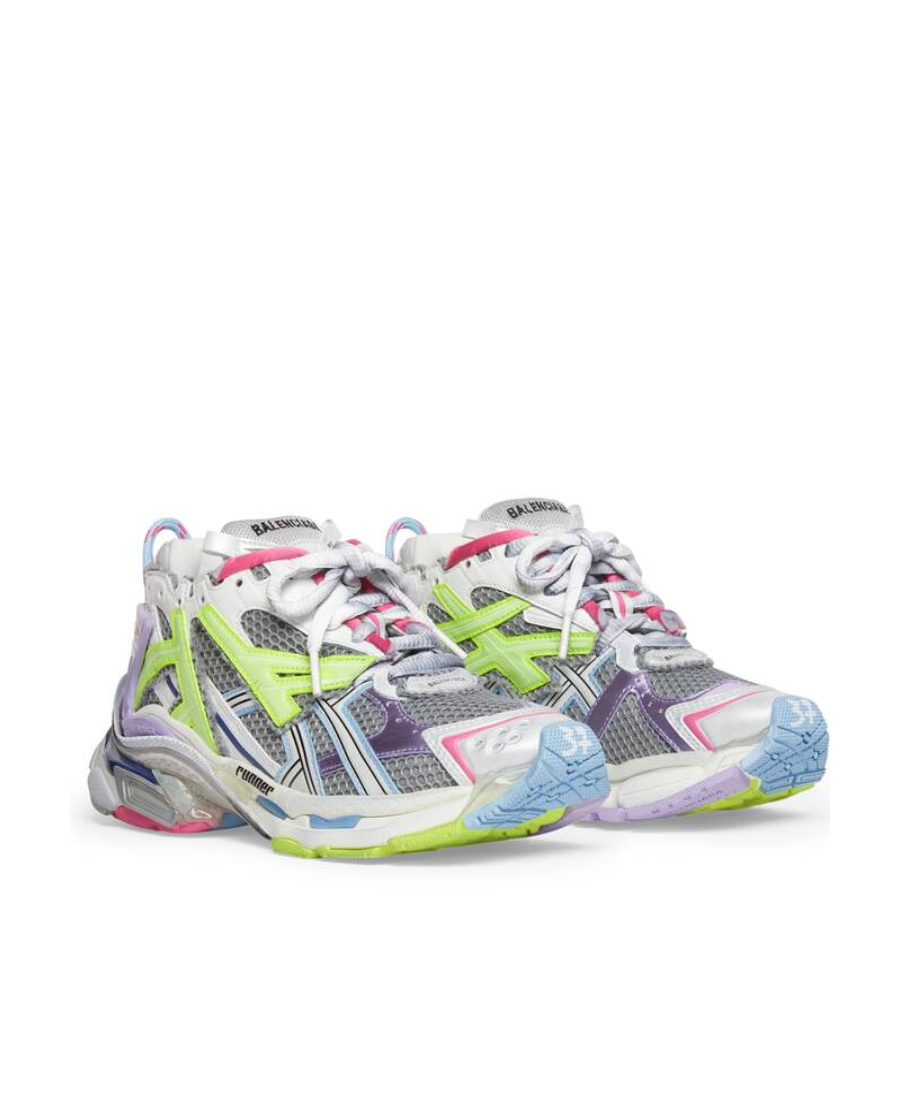 Shop Balenciaga Sneakers Runner Da Donna In Grigio In White