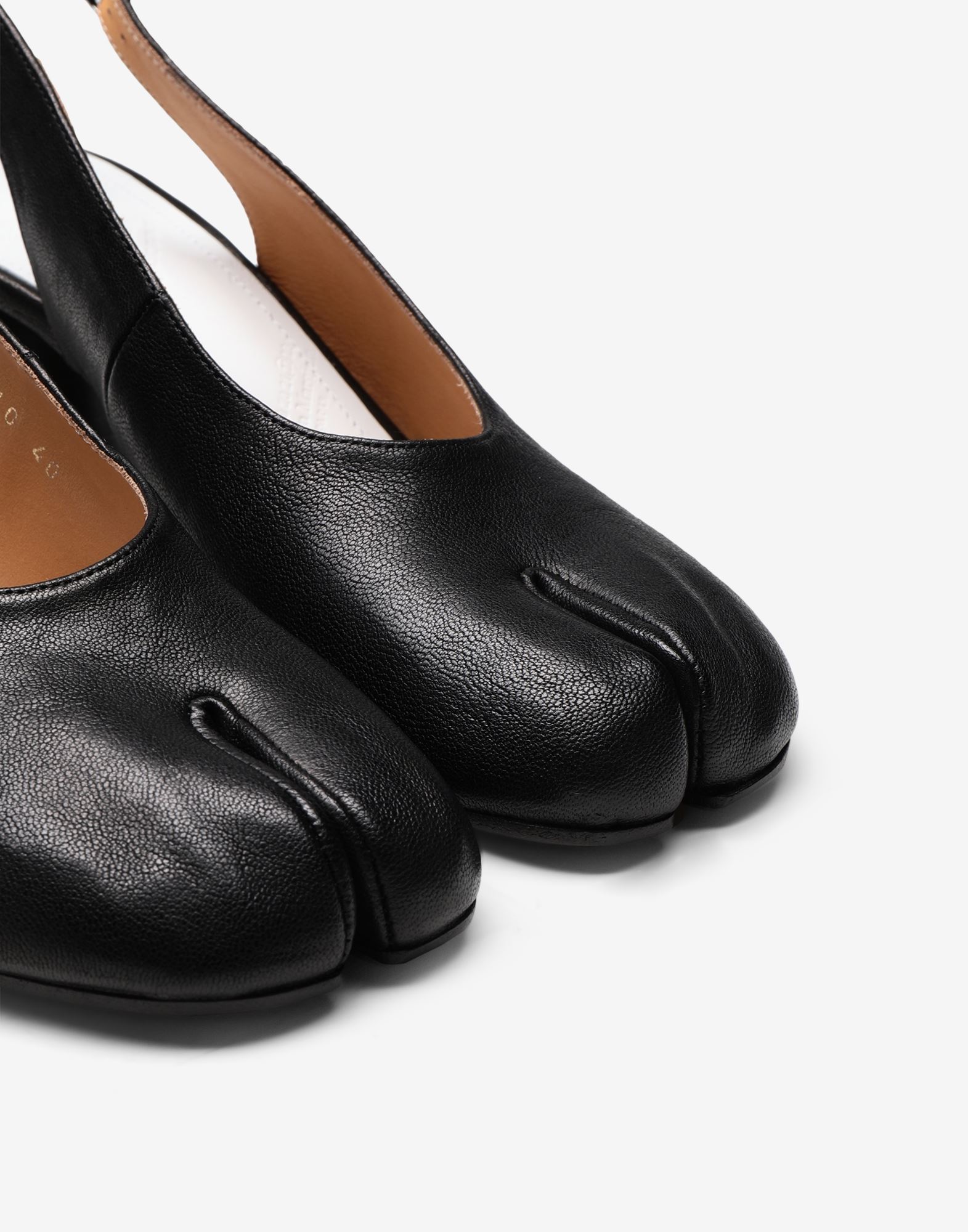Maison Margiela Black Tabi Leather Slingback Heels In T8013 Black