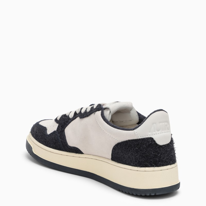 Autry Medalist Lace-up Sneakers In White