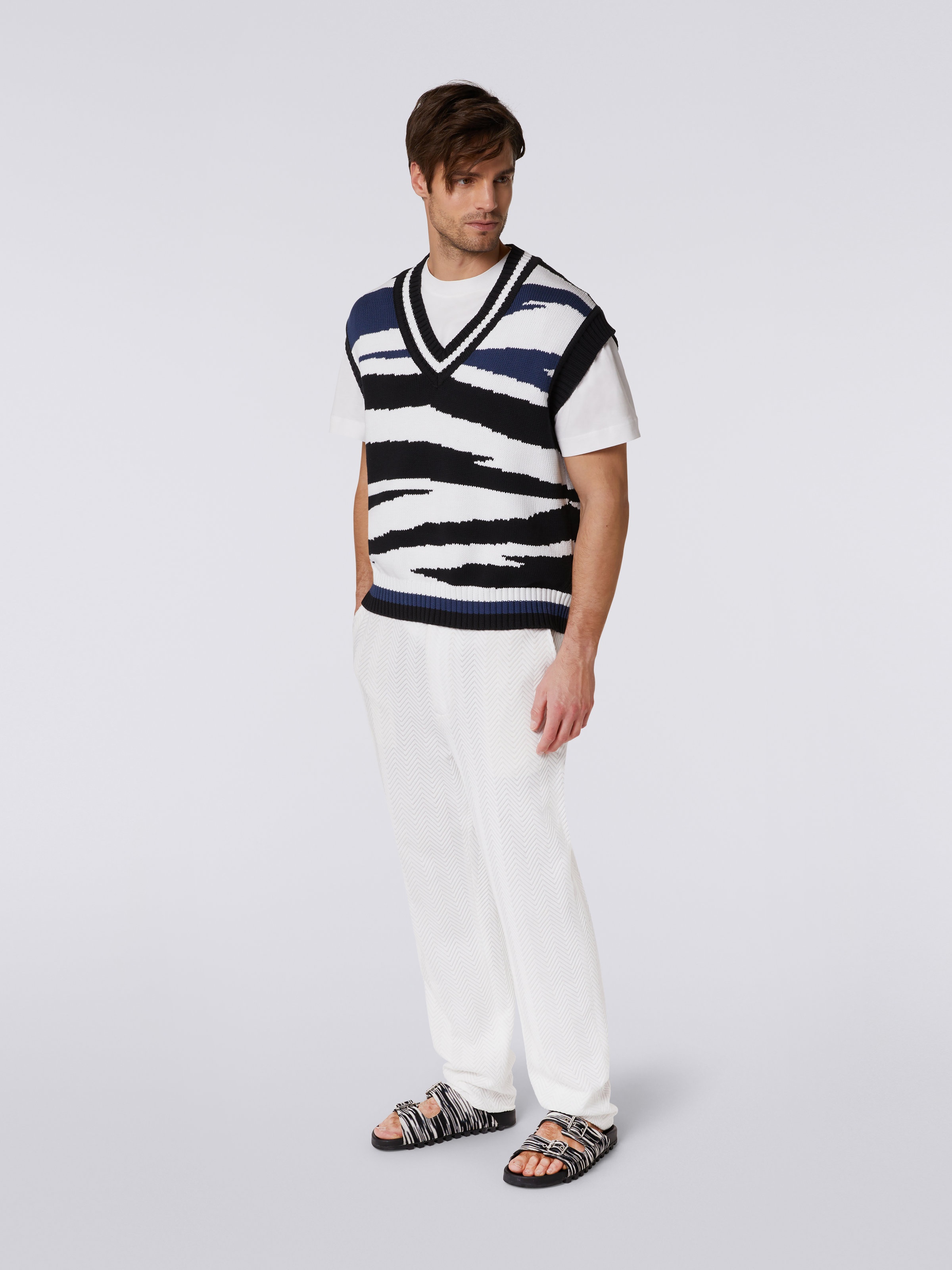 Missoni Knitwear With V-neckline And Striped Pattern In Black
