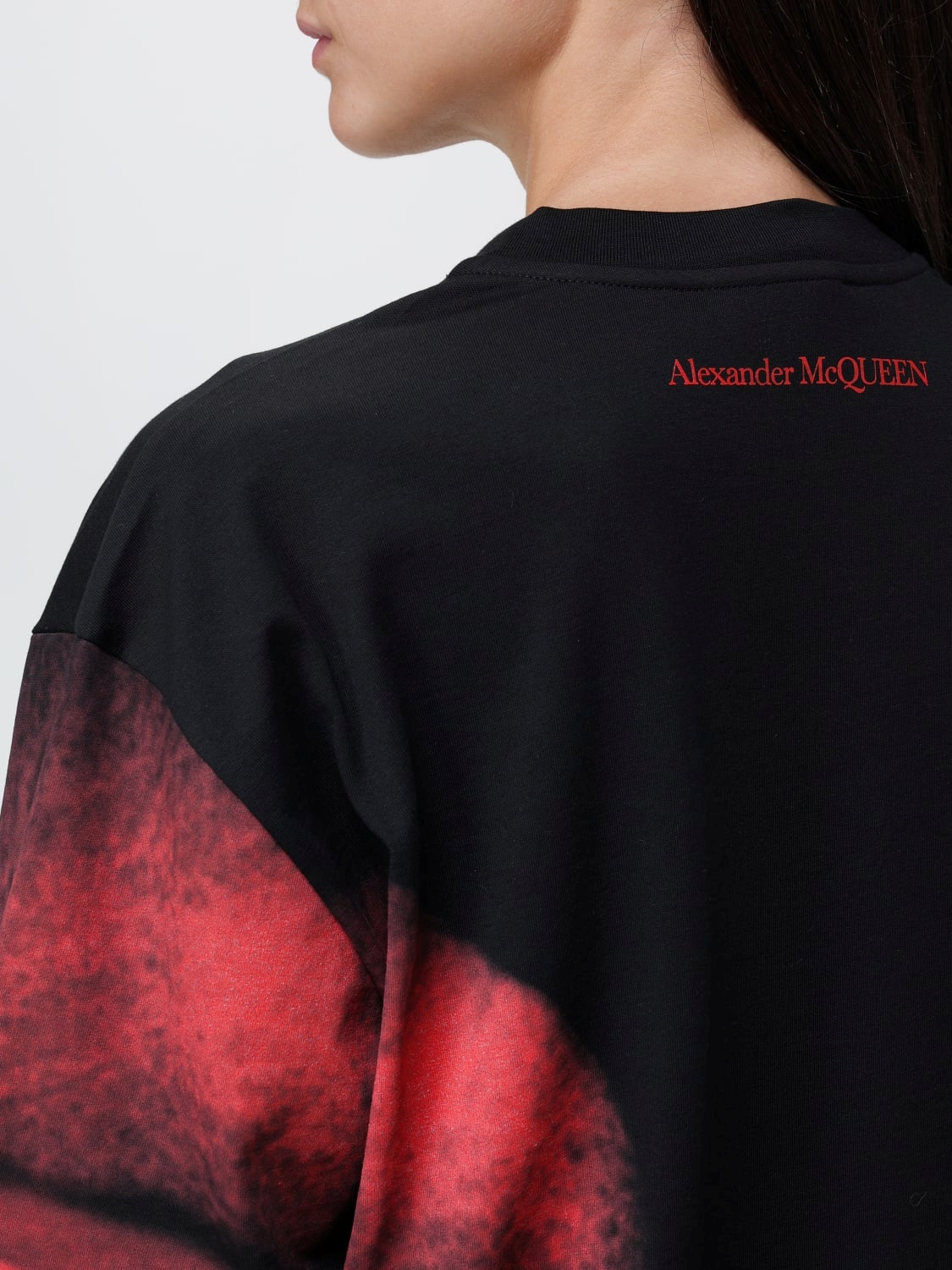 Alexander Mcqueen Loose Fit Cotton T-shirt With Graphic Print In Black
