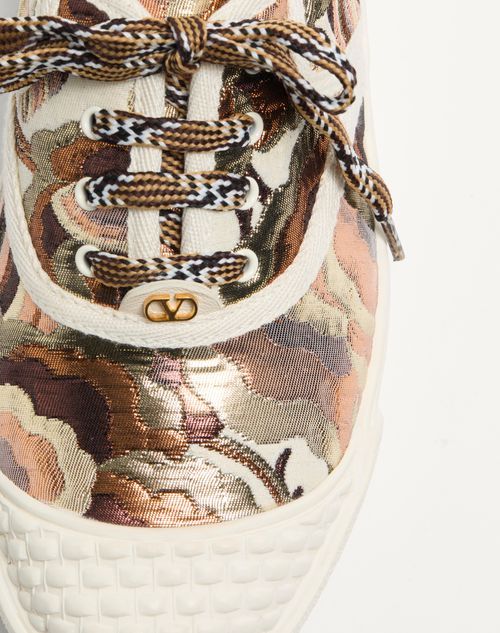 Valentino Lace-up Low-cut Casual Shoes In White