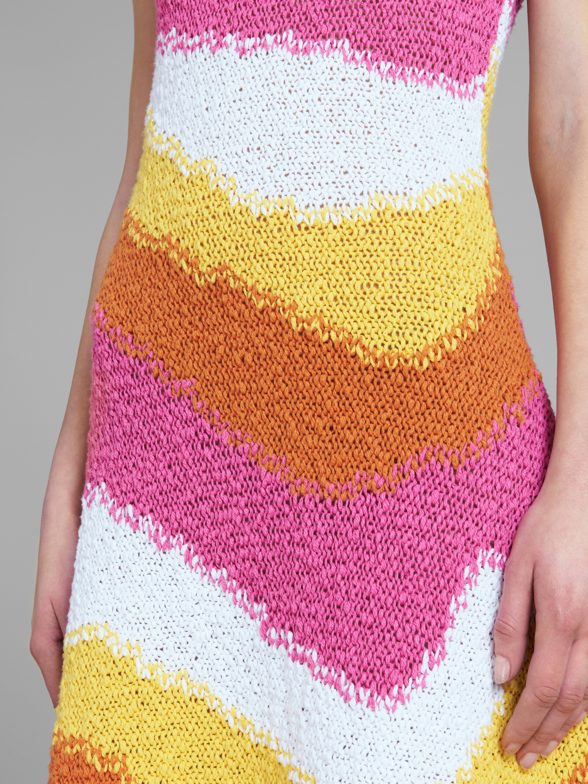 Marni Wavy Crochet Knit Sleeveless Dress In Multicolor
