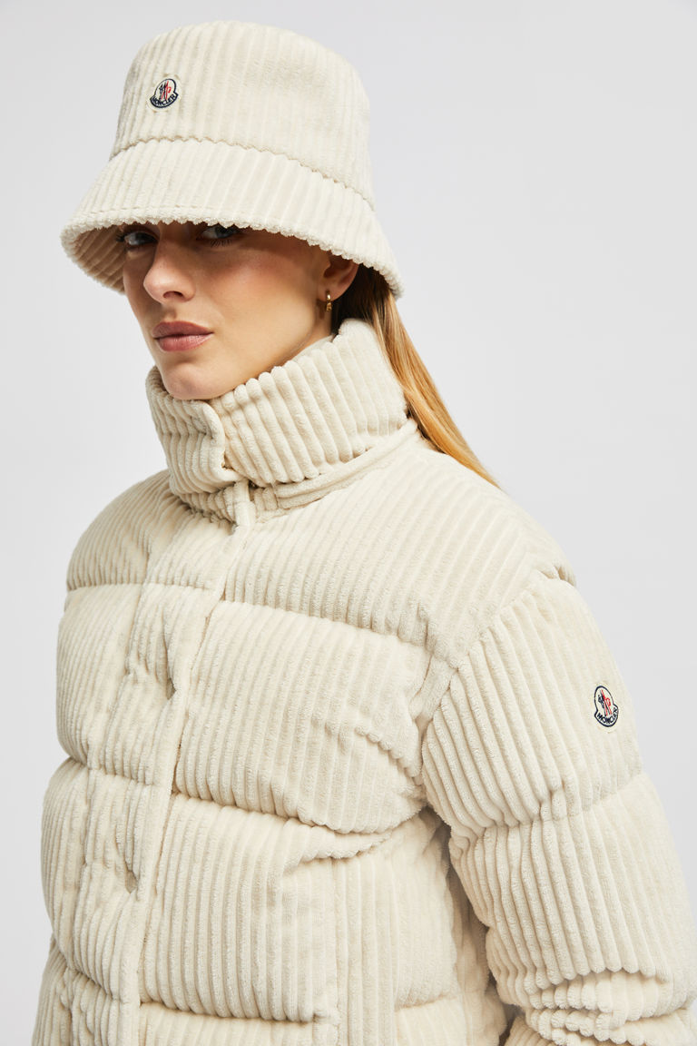 Moncler Logo Corduroy Bucket Hat In White