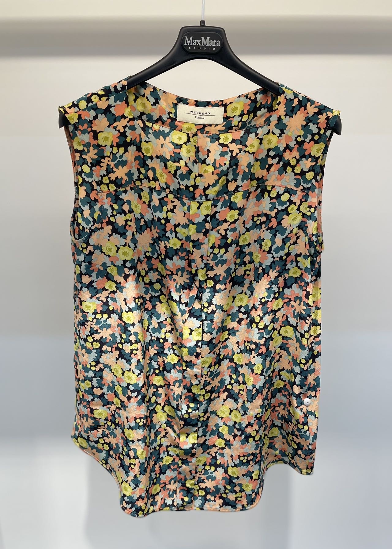 Weekend Max Mara Sleeveless Vest In Multicolor