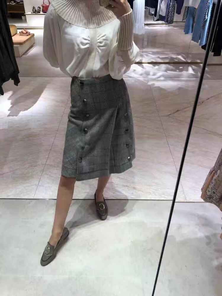 Chloé Checked Pleated Skirt In Gray