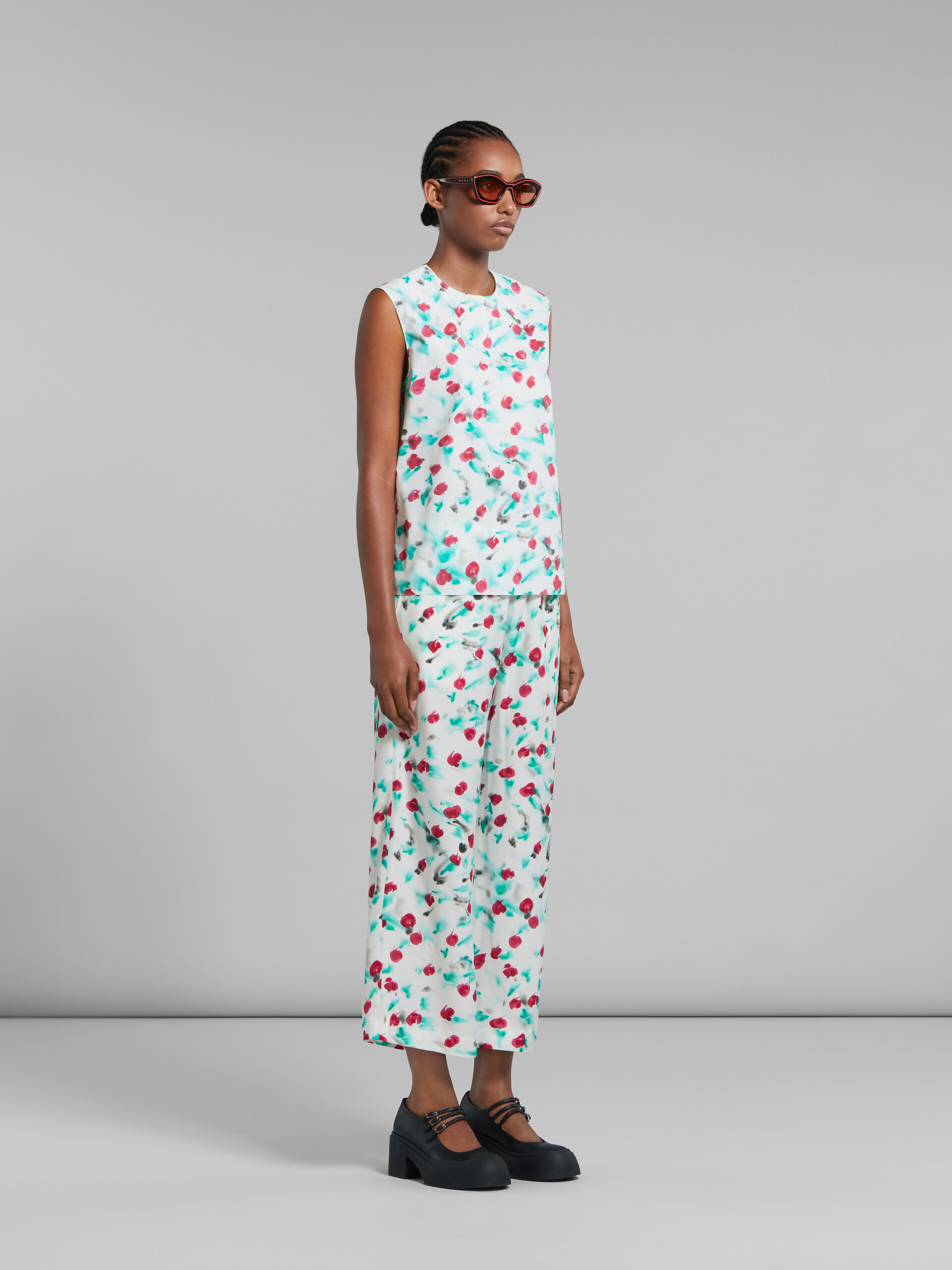 Marni Floral-print Cropped Trousers In White