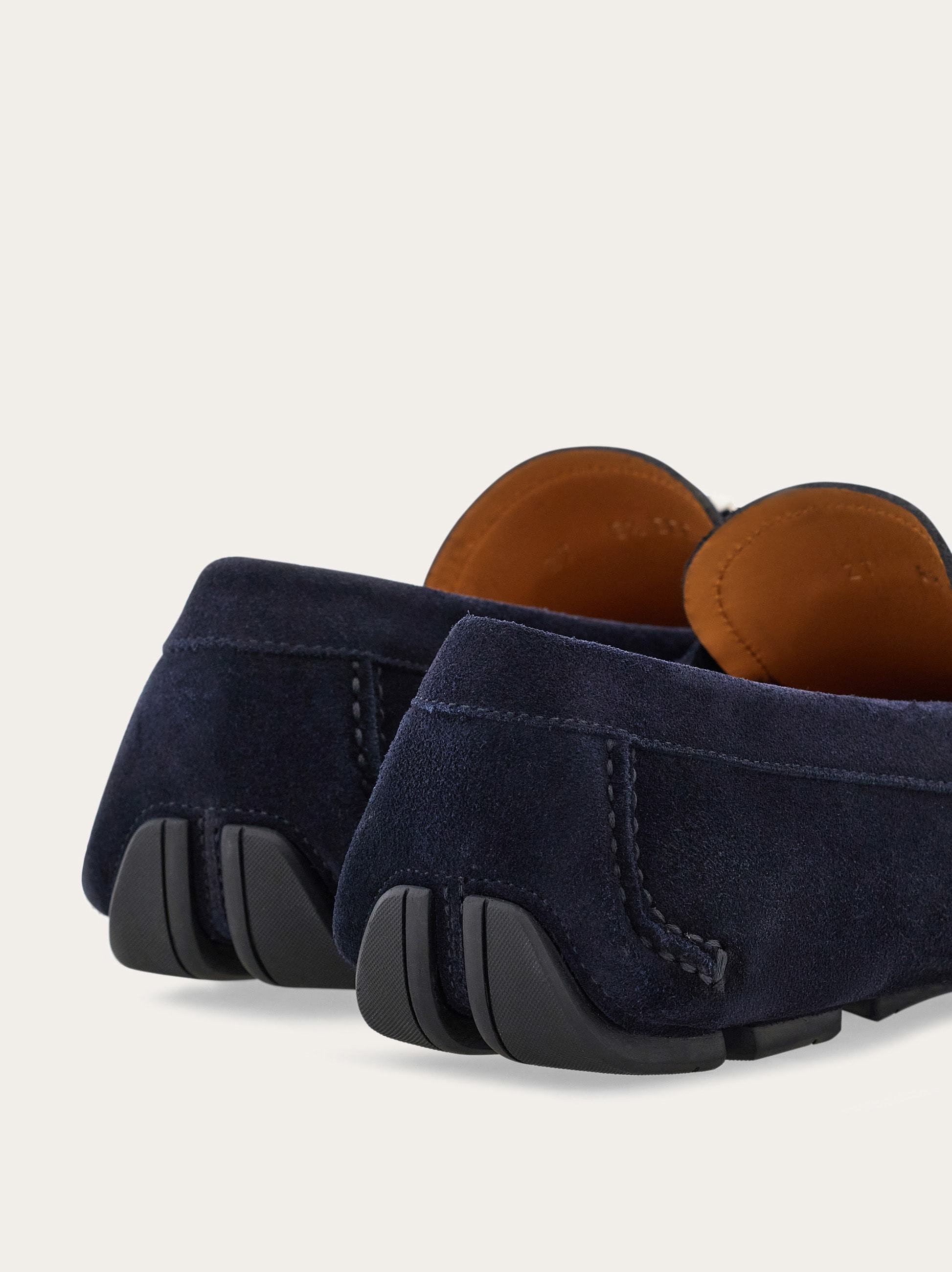 Ferragamo Logo Loafers In Black