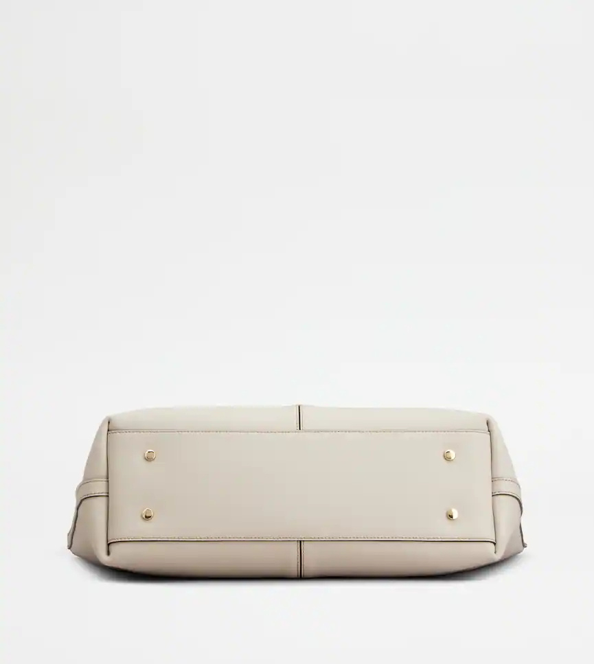 Tod's Leather Shoulder Bags With Metal Feet In White