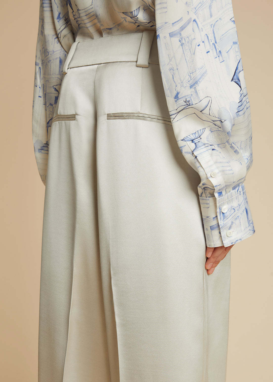 Khaite Simone Tailored Wide-leg Trousers In White