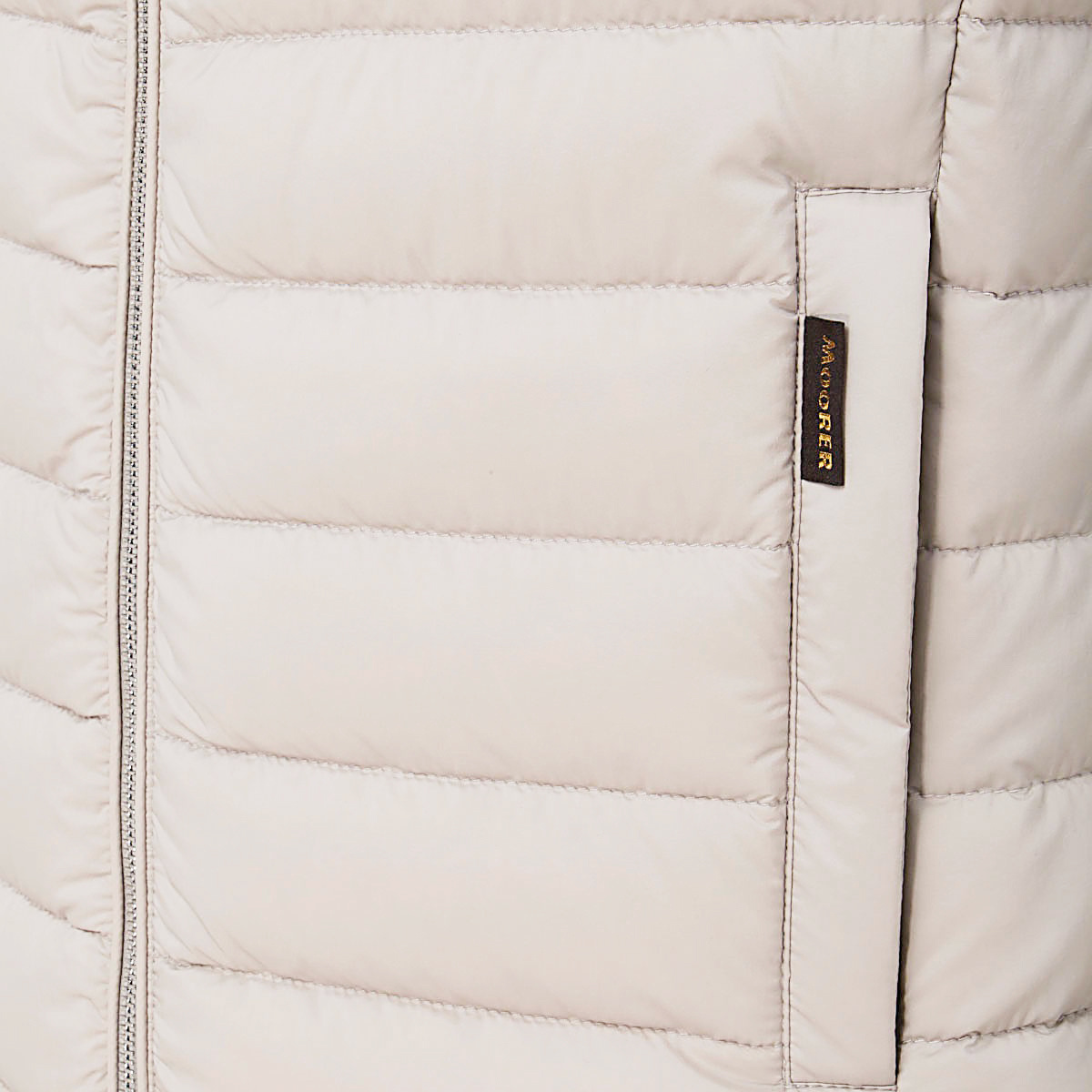 Moorer Quilted High Collar Sleeveless Jacket With Pockets In White