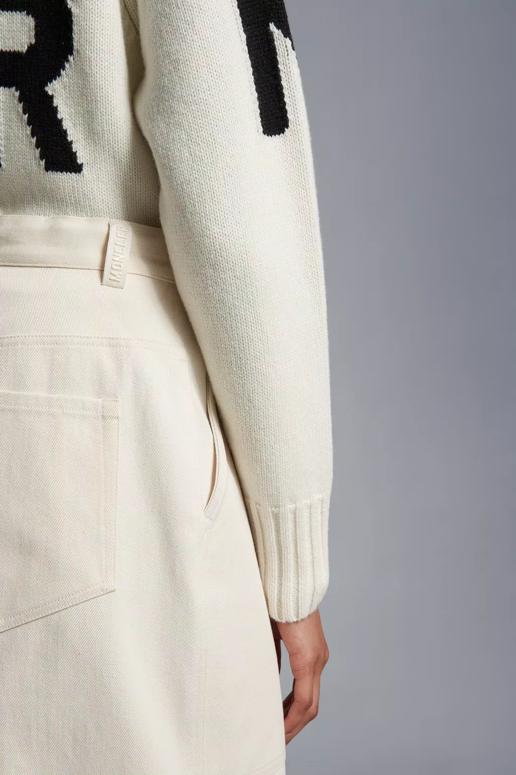Moncler Drawstring-waist Cotton Shorts In White