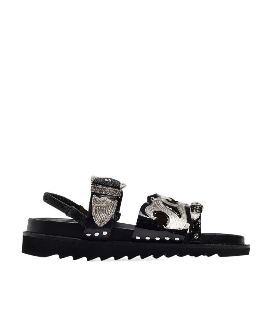 Toga Sandales Plates En Cuir Noir Avec Détails Métallisés In Black