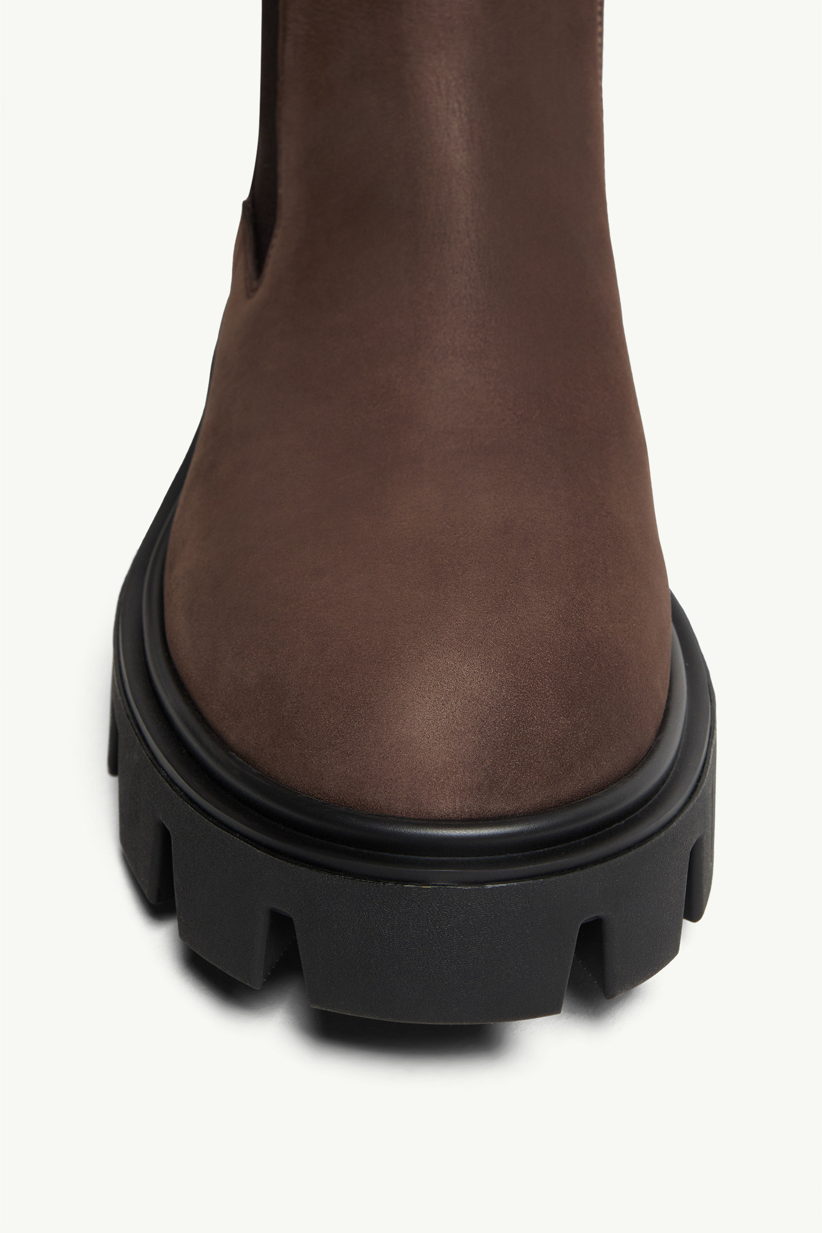 Moncler Peak City Chelsea Ankle Boots Sneakers Brown