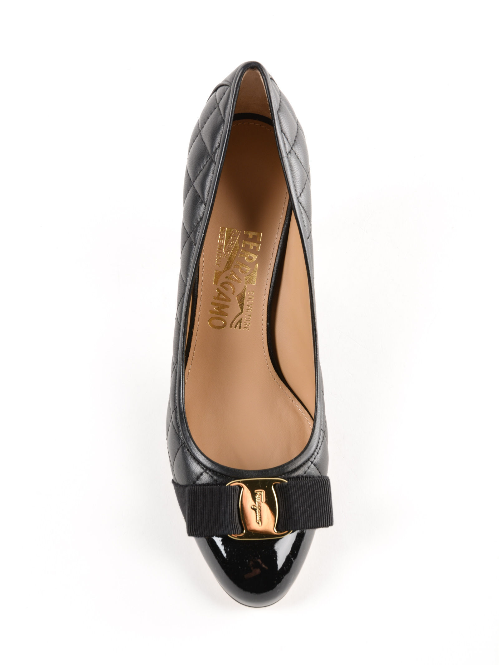 Ferragamo Quilted "vara" Pumps - Black In Black