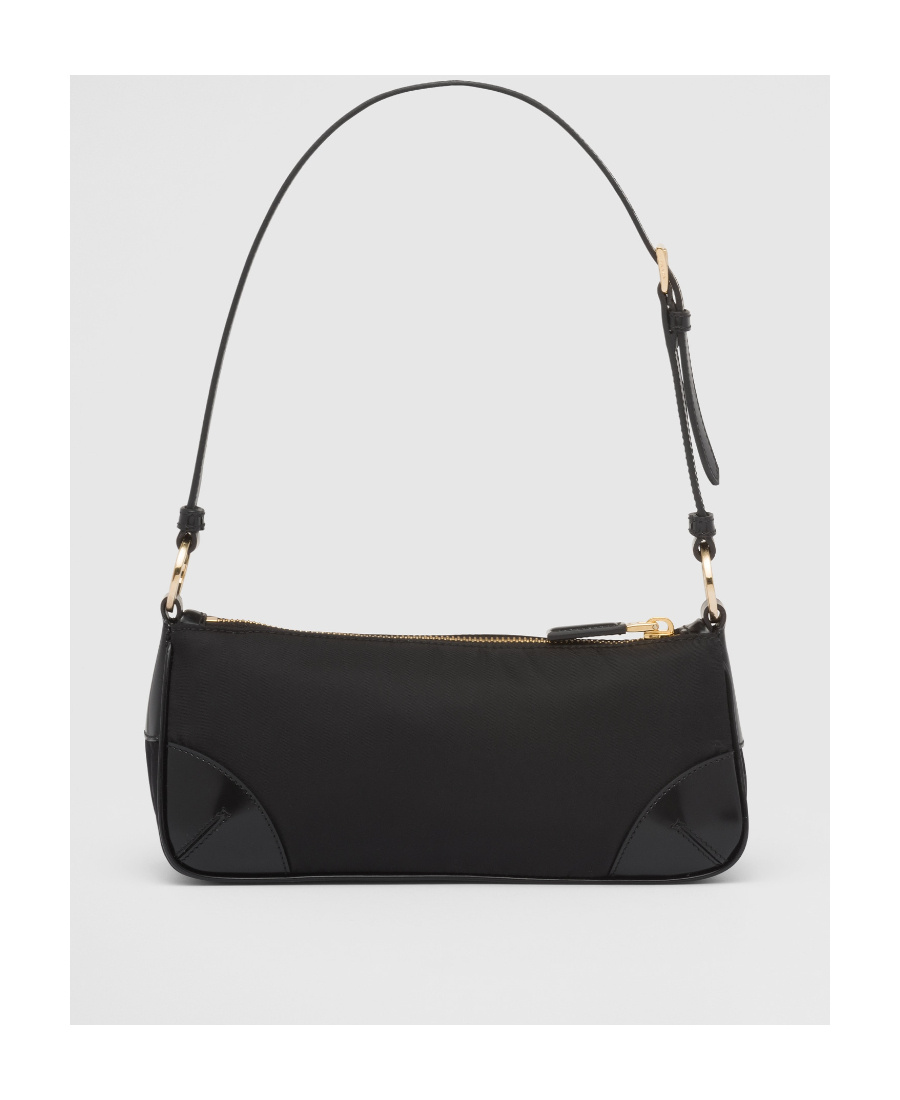 Prada Re-edition 2002 Small Leather Shoulder Bag In Black