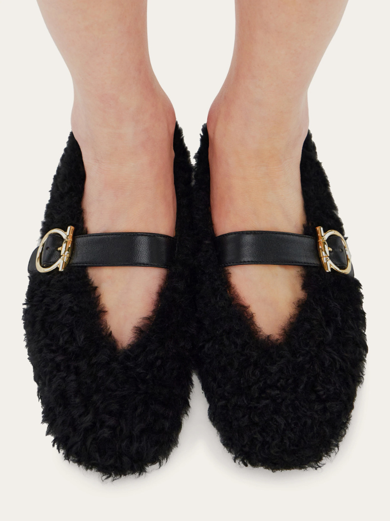Ferragamo Shearling Ballet Flat In Black