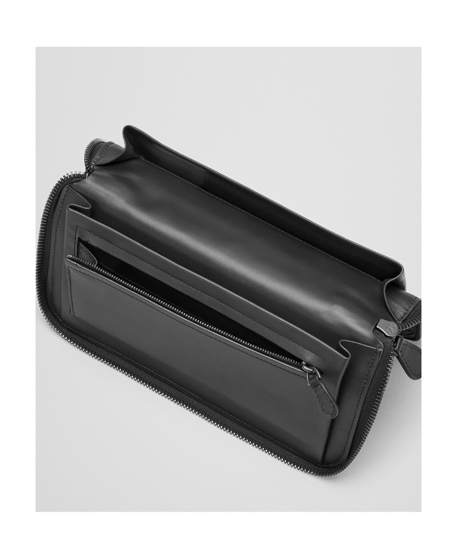 Bottega Veneta Wristband Braided Wallet In Black
