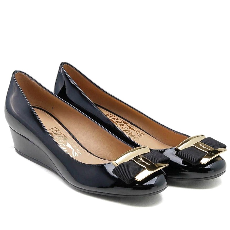 Ferragamo Bow-tie High Heels In Black