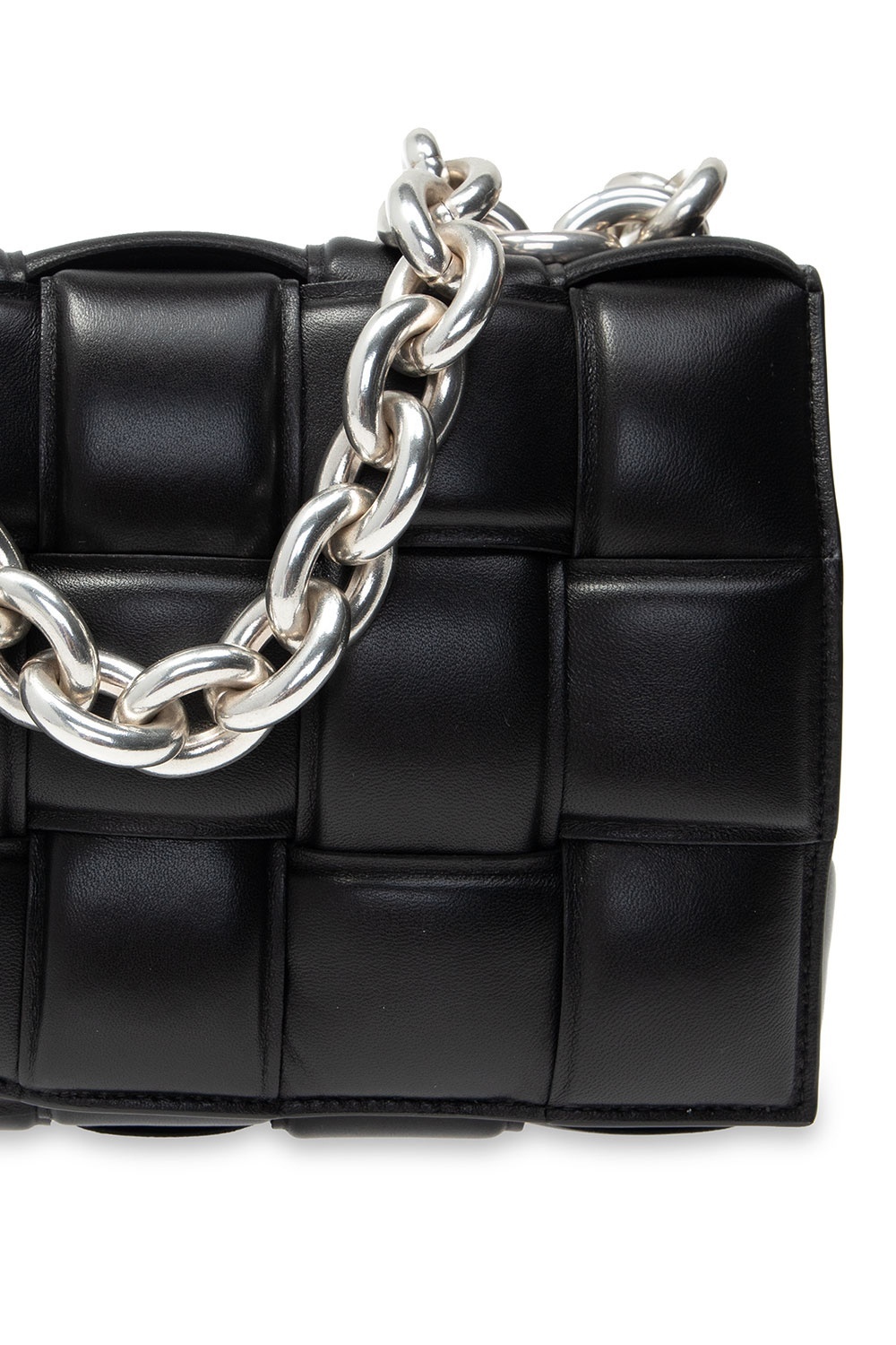 Bottega Veneta Chain Cassette Shoulder Bag In Black
