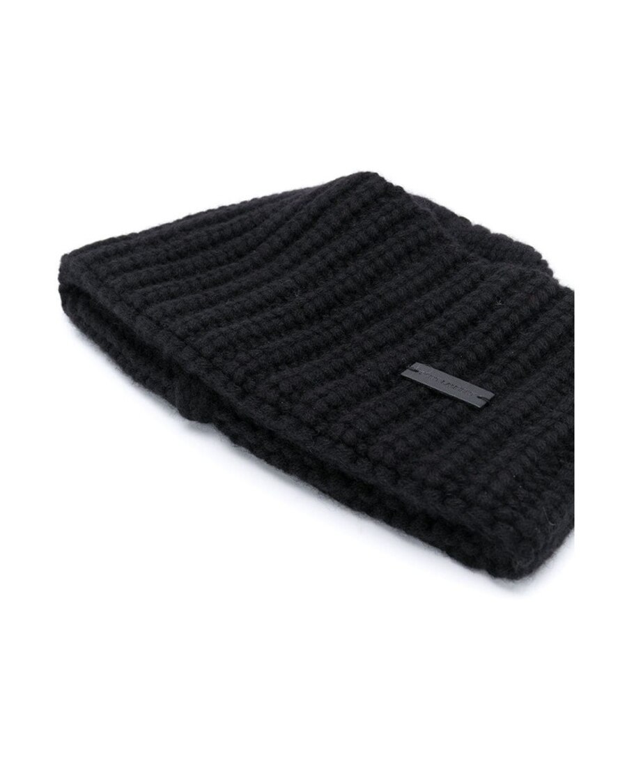 Saint Laurent Logo Plaque Cashmere Beanie In Black