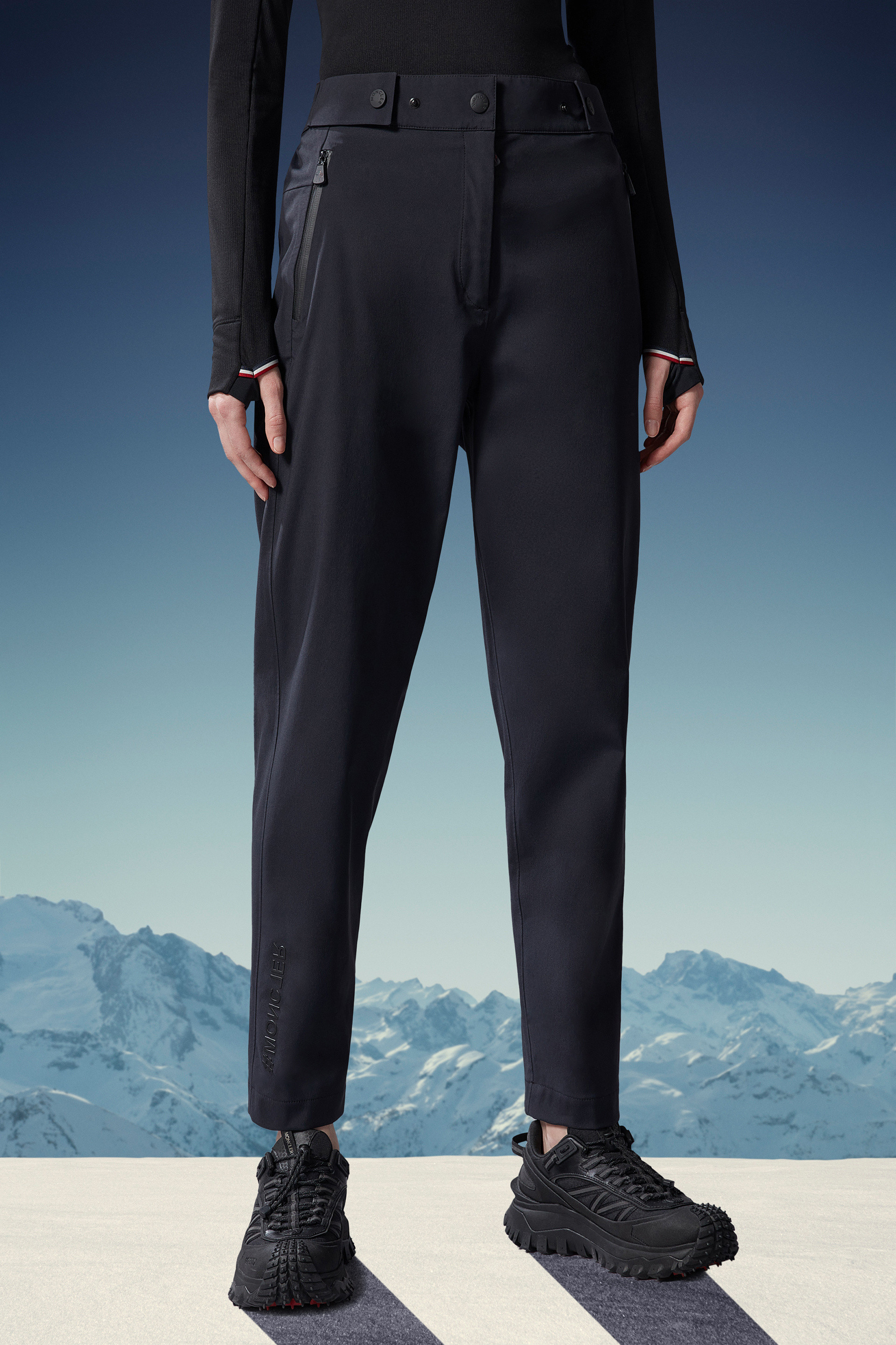 Moncler Waterproof Windstopper Straight-leg Trousers In Black