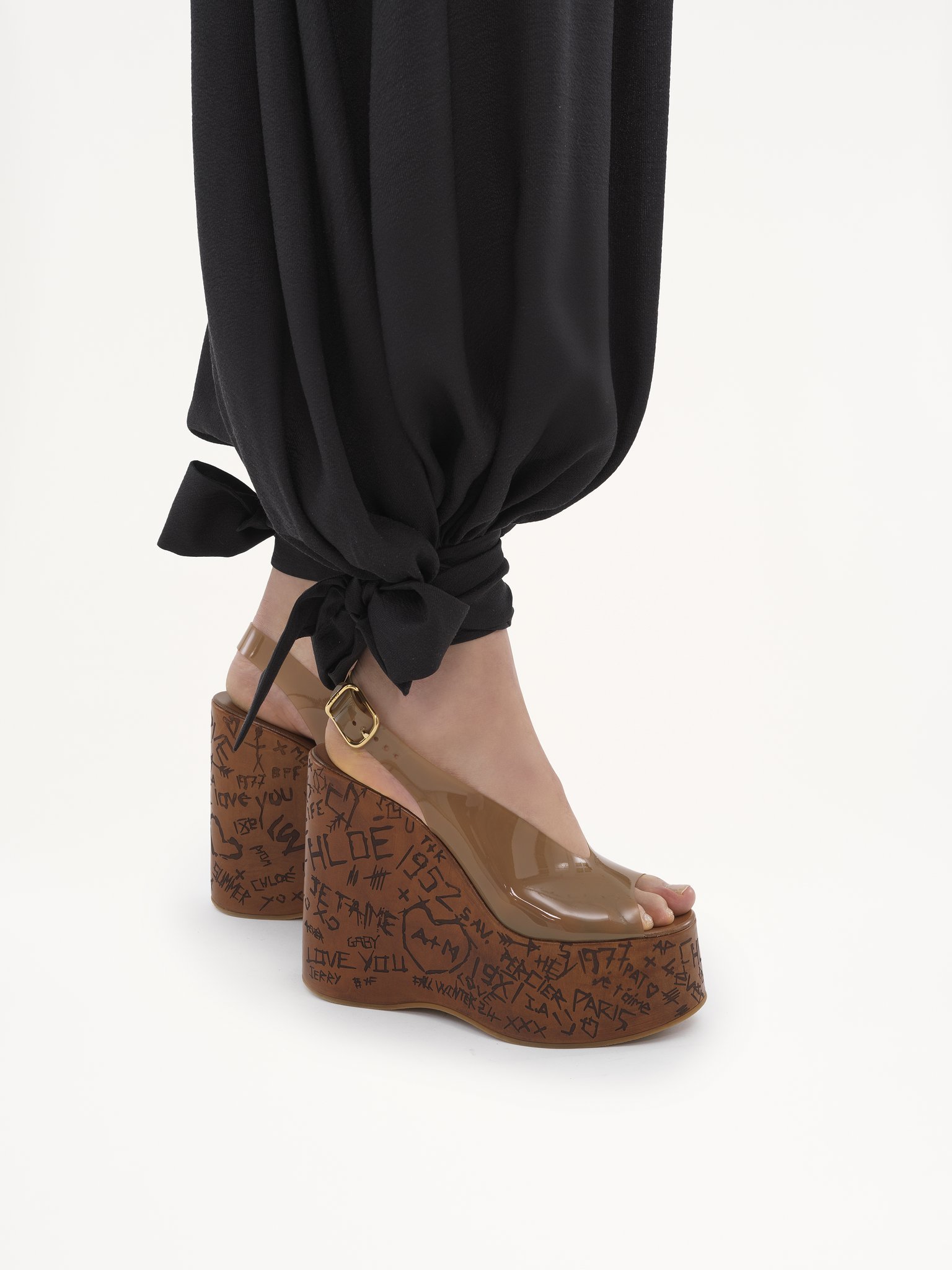 Chloé Pleated Trousers In Black