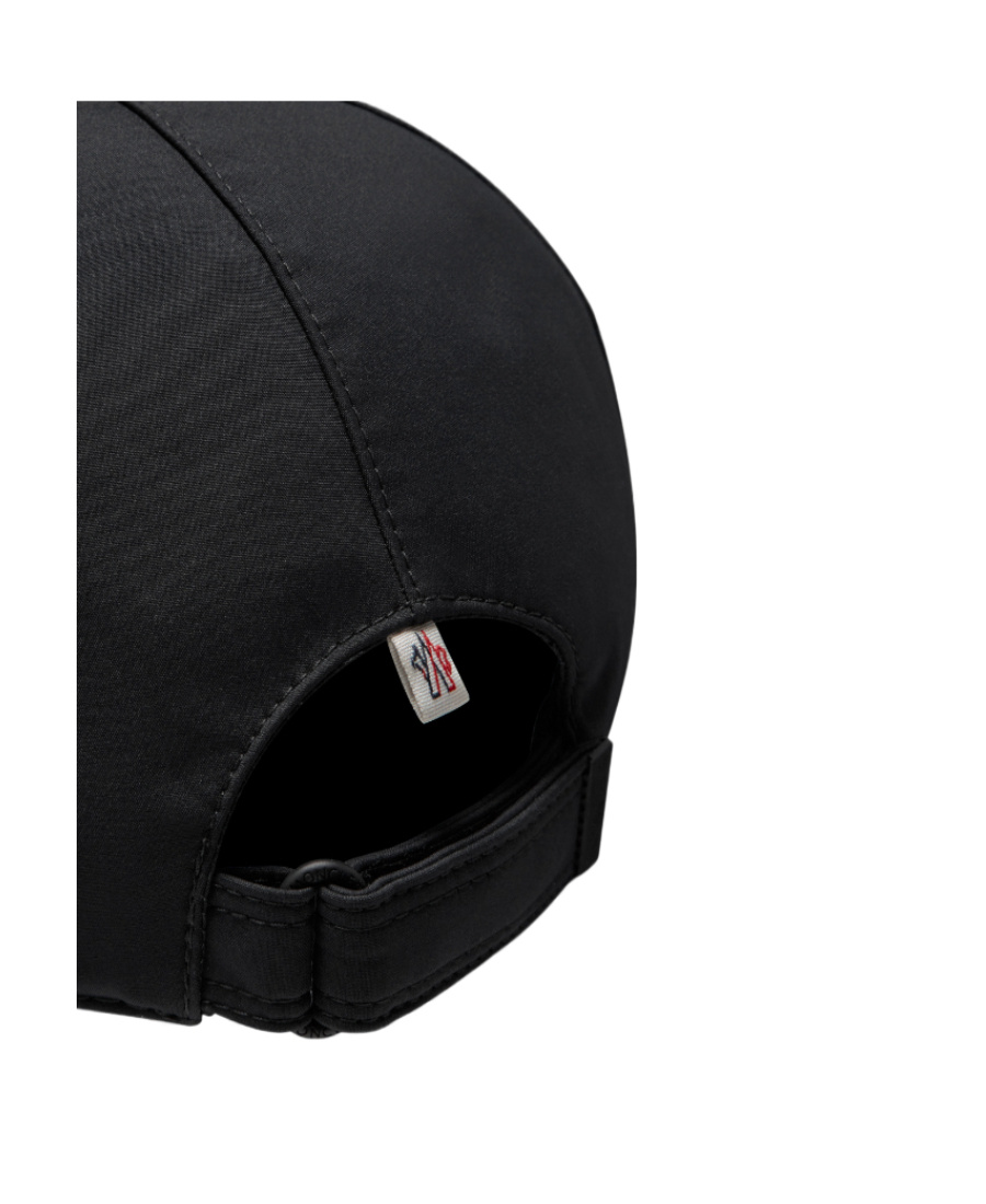Moncler Logo-embossed Curved-peak Cap In Black